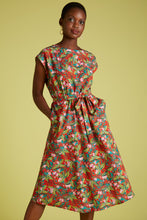Last inn bildet i Galleri-visningsprogrammet, Betty Loose Fit Dress Salina sommerkjole tropisk print fra King Louie