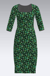 feminin grønn kjole med grafisk print etisk produsert på gotland